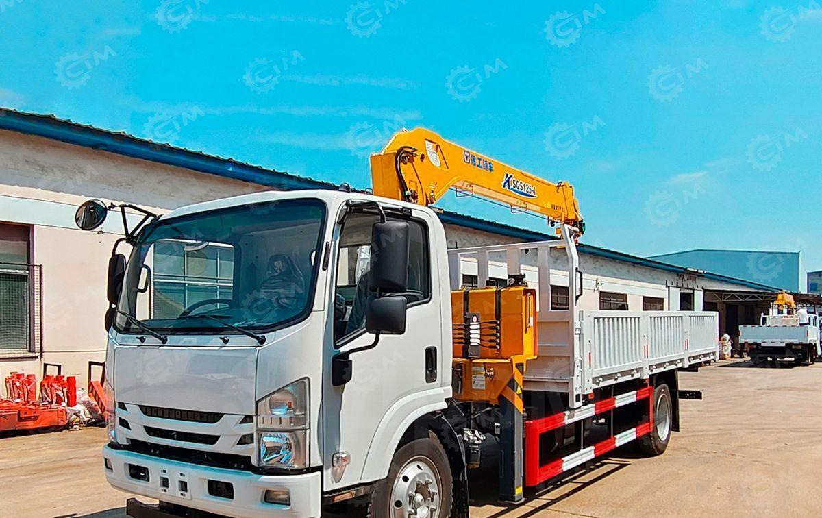 Isuzu Elf - Автоманипулятор: фото 1 Isuzu Elf - Автоманипулятор: фото 1