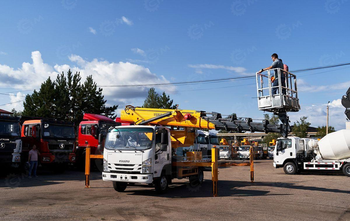 Новый Грузовик с подъемником Isuzu Elf: фото 12