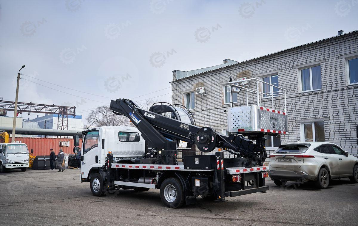 Новый Грузовик с подъемником Isuzu Elf: фото 12