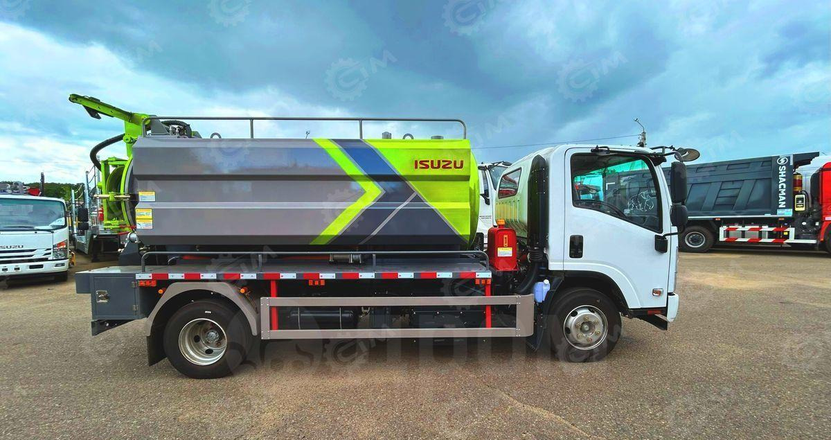 Isuzu Elf - Ассенизатор, илосос: фото 3 Isuzu Elf - Ассенизатор, илосос: фото 3