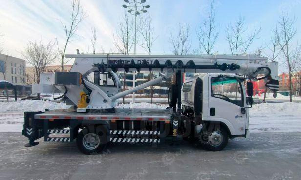 Isuzu Elf - Автокран: фото 1 Isuzu Elf - Автокран: фото 1