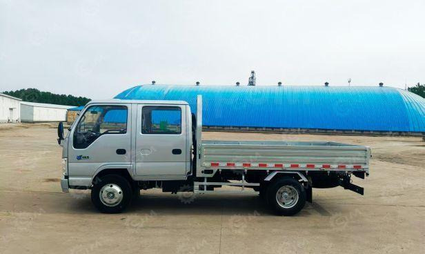 Isuzu Elf - Бортовой грузовик/ Платформа: фото 2 Isuzu Elf - Бортовой грузовик/ Платформа: фото 2