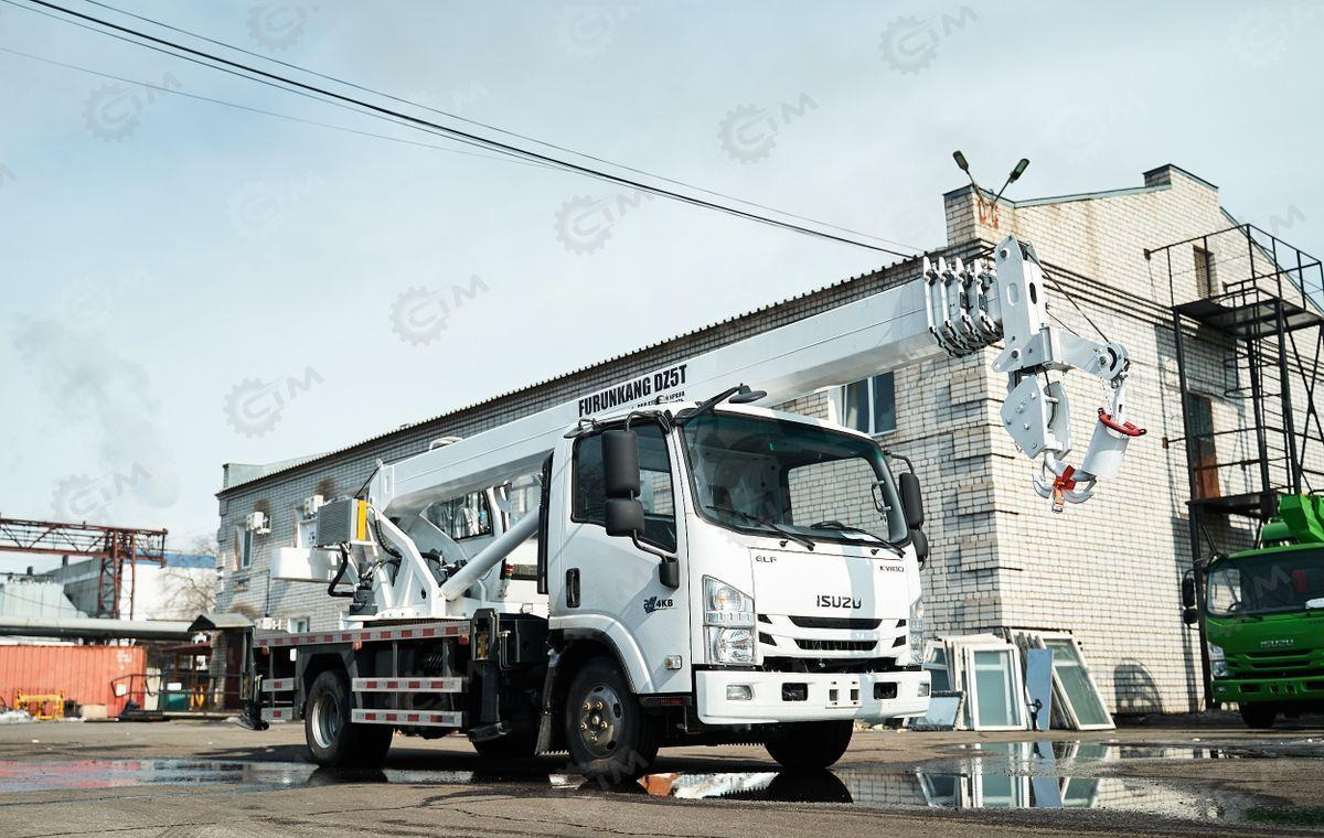 Isuzu Elf - Автокран: фото 1 Isuzu Elf - Автокран: фото 1