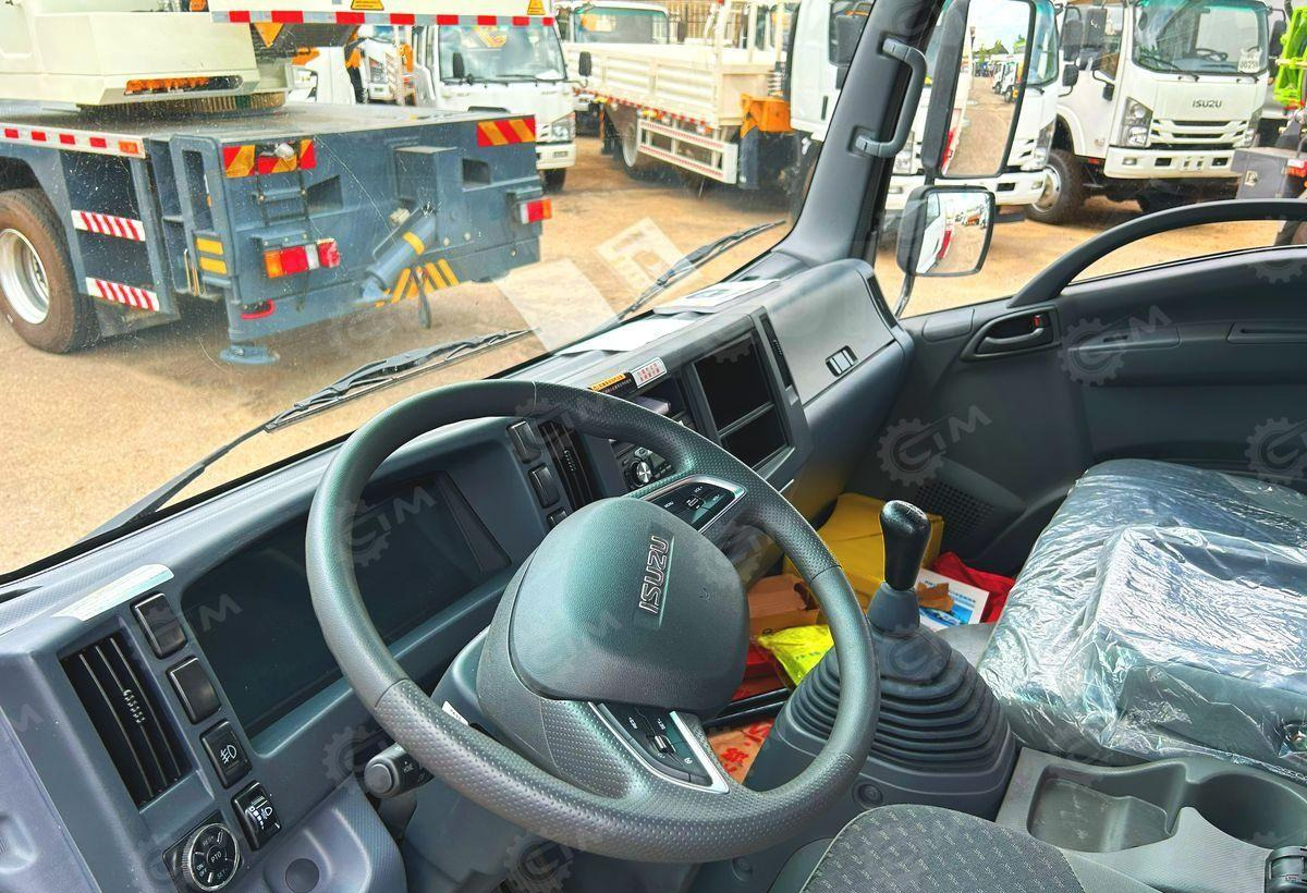 Новый Бортовой грузовик/ Платформа, Автоманипулятор Isuzu Elf: фото 9