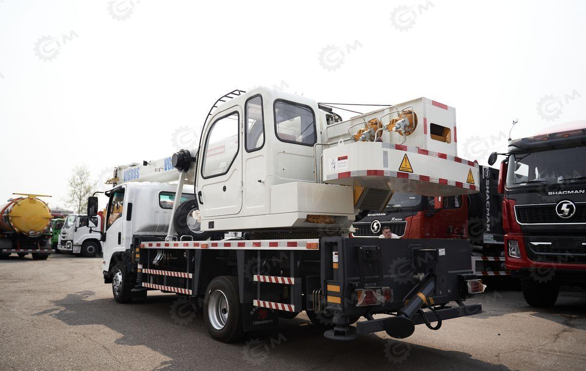 Isuzu Elf - Автокран: фото 5 Isuzu Elf - Автокран: фото 5