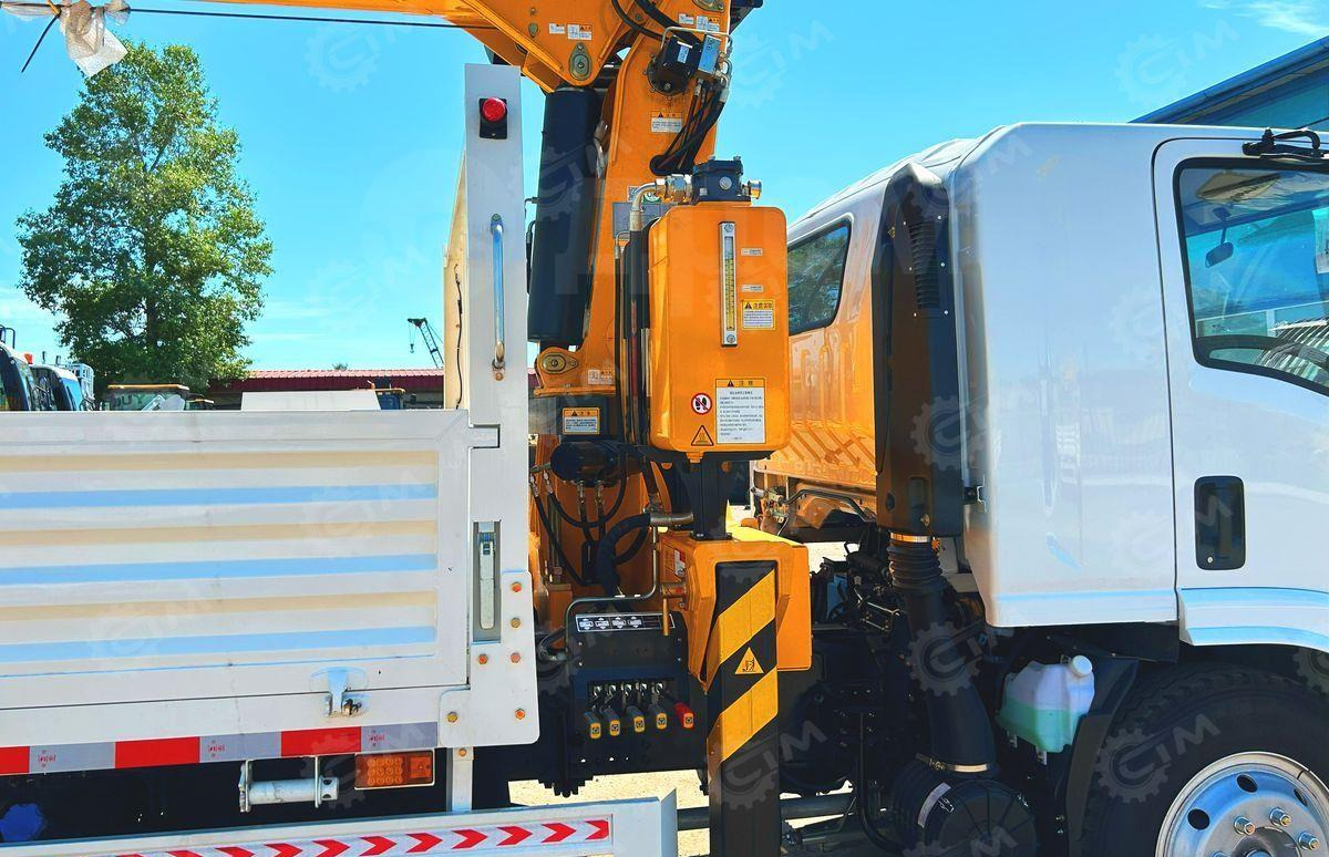 Новый Бортовой грузовик/ Платформа, Автоманипулятор Isuzu Elf: фото 10