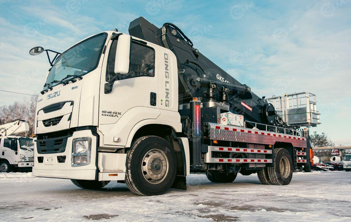 Isuzu Giga - Грузовик с подъемником: фото 1 Isuzu Giga - Грузовик с подъемником: фото 1