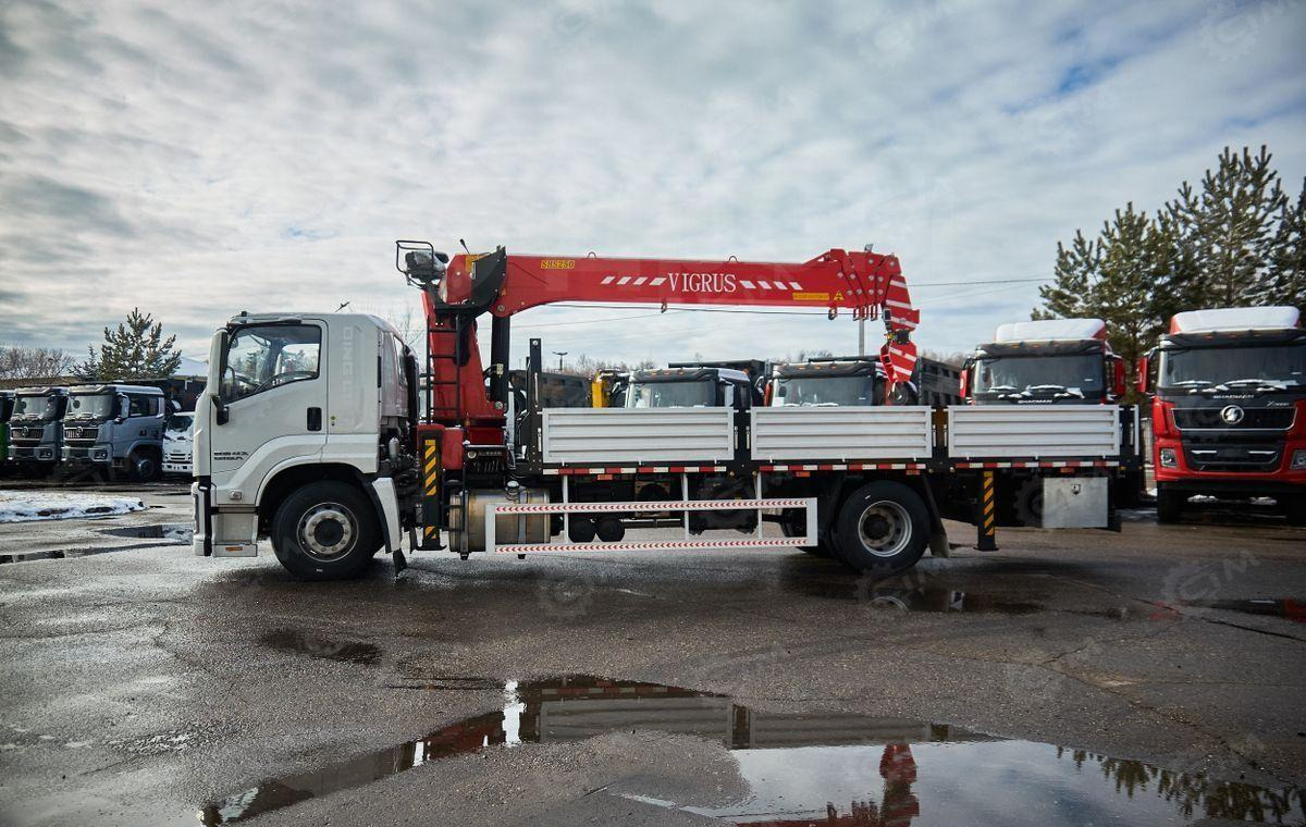 Isuzu Giga - Бортовой грузовик/ Платформа, Автоманипулятор: фото 1 Isuzu Giga - Бортовой грузовик/ Платформа, Автоманипулятор: фото 1