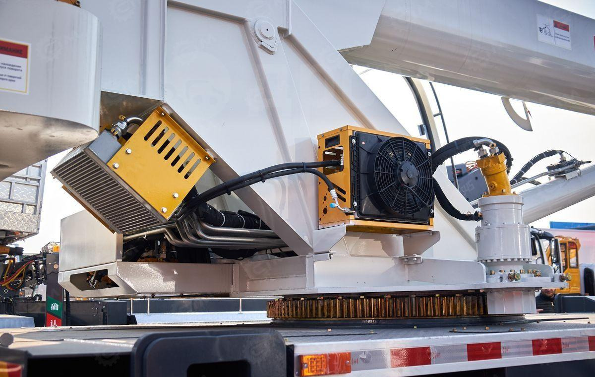 Новый Автокран Isuzu Giga: фото 38