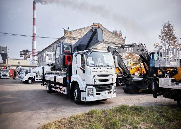 Isuzu Giga - Грузовик с подъемником: фото 2 Isuzu Giga - Грузовик с подъемником: фото 2