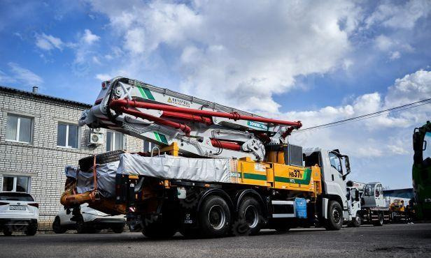 Автобетононасос Isuzu Giga: фото 9