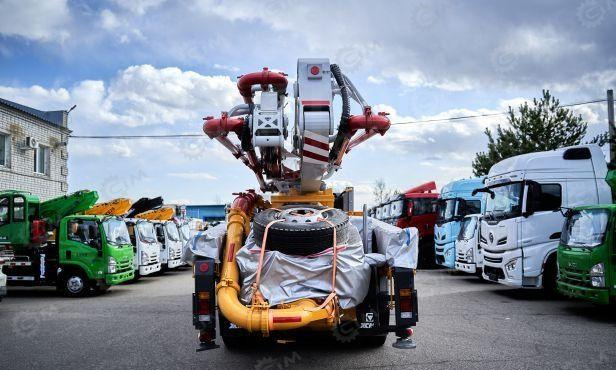 Автобетононасос Isuzu Giga: фото 7