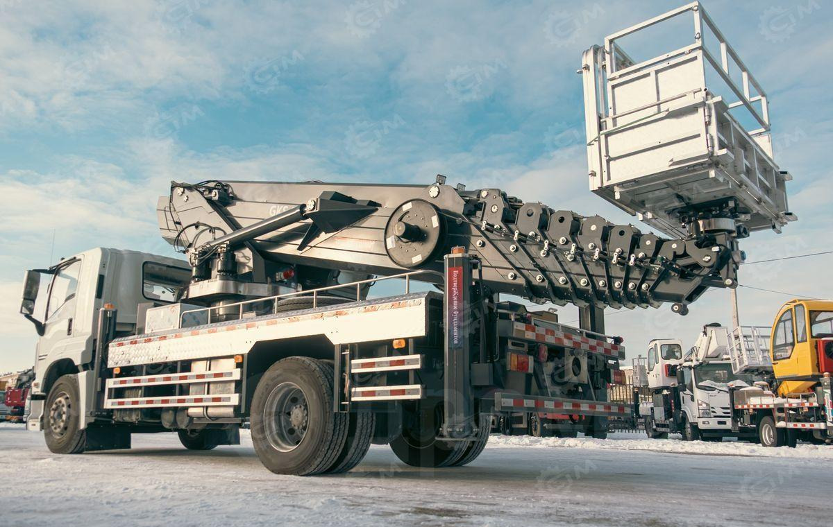 Новый Грузовик с подъемником Isuzu Giga: фото 6