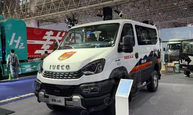 Iveco Daily - Микроавтобус, Пассажирский фургон: фото 3 Iveco Daily - Микроавтобус, Пассажирский фургон: фото 3