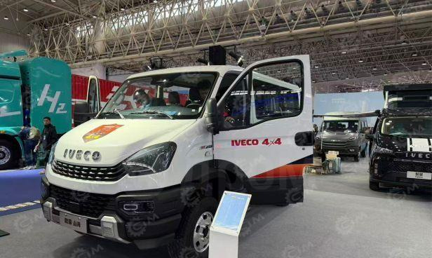 Iveco Daily - Микроавтобус, Пассажирский фургон: фото 4 Iveco Daily - Микроавтобус, Пассажирский фургон: фото 4