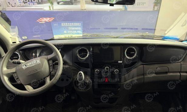 Новый Микроавтобус, Пассажирский фургон Iveco Daily: фото 9