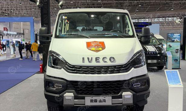 Iveco Daily - Микроавтобус, Пассажирский фургон: фото 2 Iveco Daily - Микроавтобус, Пассажирский фургон: фото 2