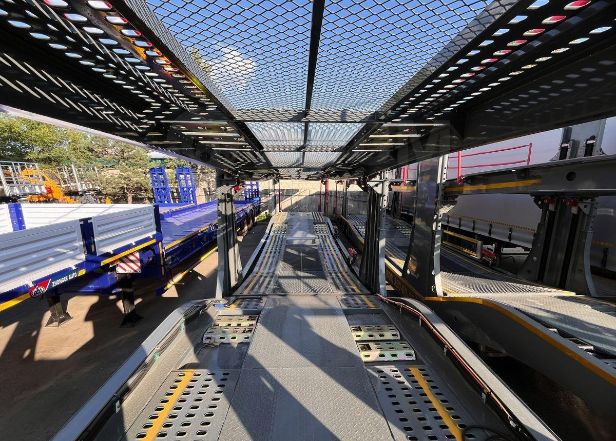 Luxuda Luxuda - Полуприцеп-автовоз: фото 3 Luxuda Luxuda - Полуприцеп-автовоз: фото 3