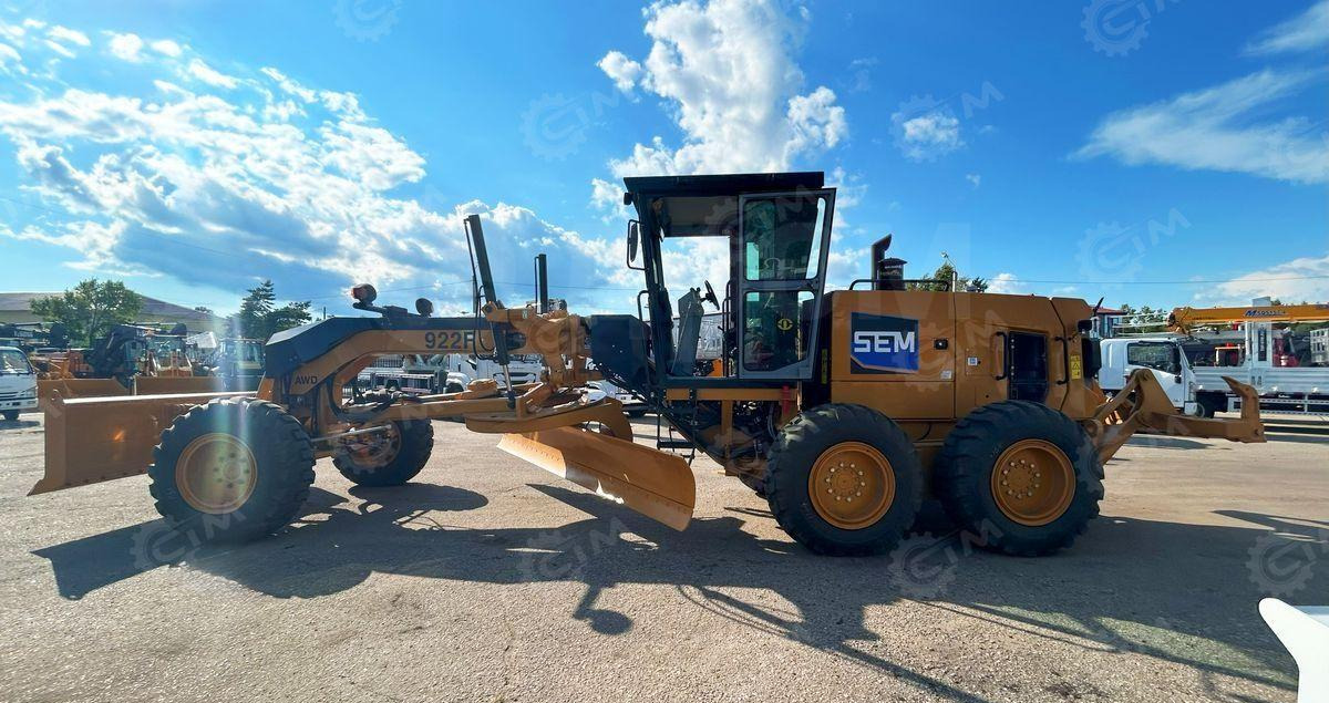 Новый Грейдер SEM 922F AWD: фото 6