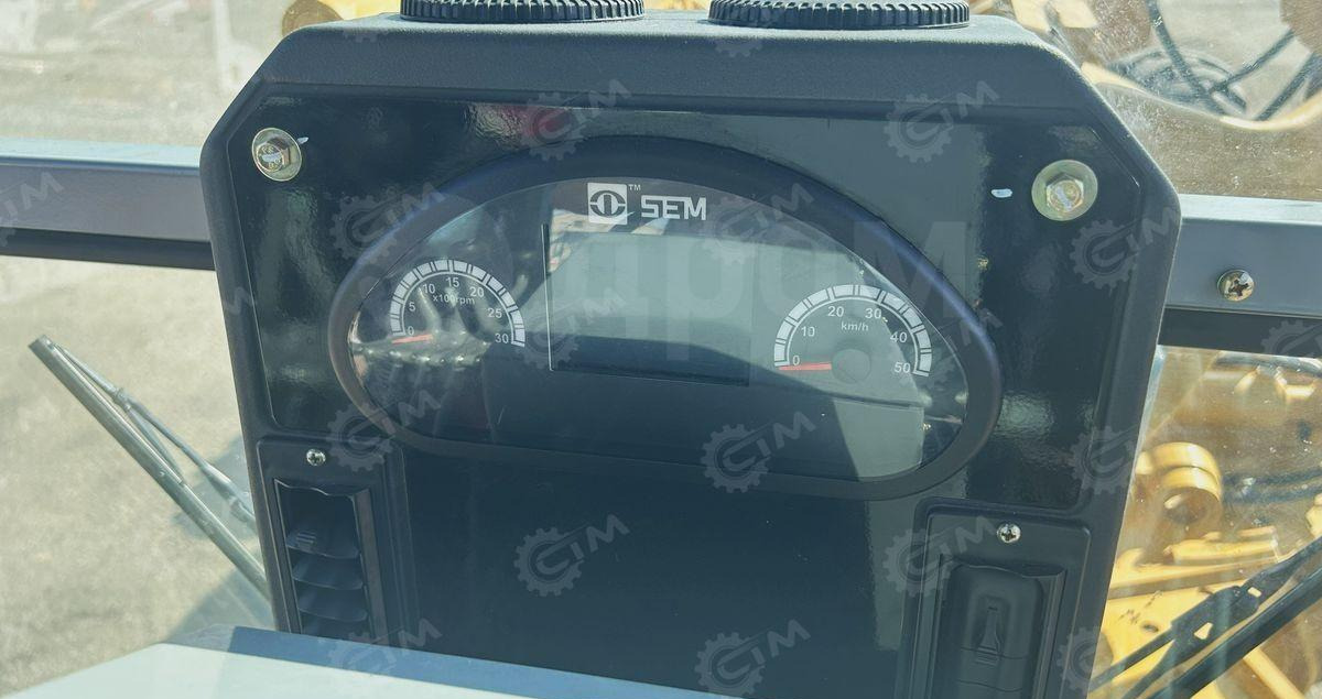 Новый Грейдер SEM 922F AWD: фото 24