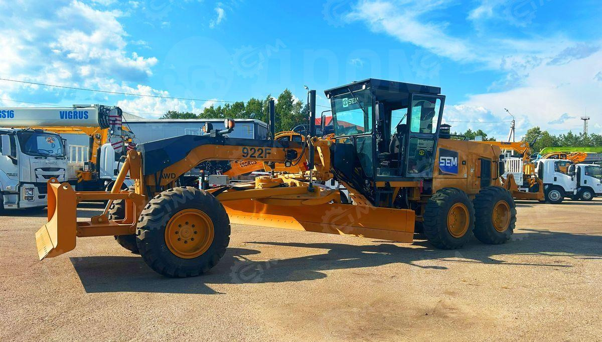SEM 922F AWD - Грейдер: фото 1 SEM 922F AWD - Грейдер: фото 1