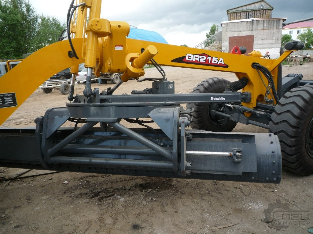 XCMG GR215A - Грейдер: фото 1 XCMG GR215A - Грейдер: фото 1