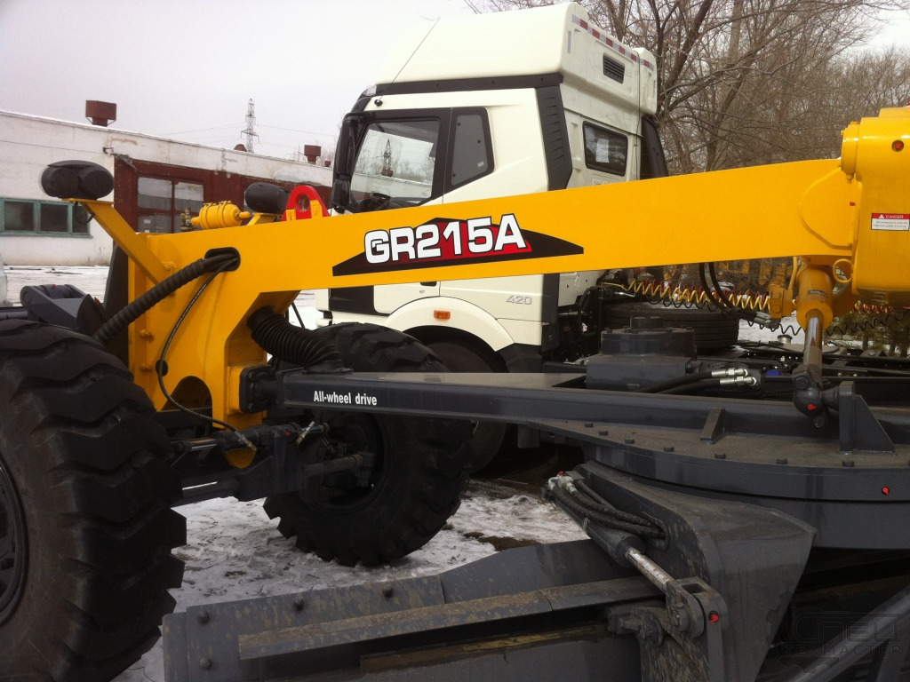 XCMG GR215A - Грейдер: фото 5 XCMG GR215A - Грейдер: фото 5