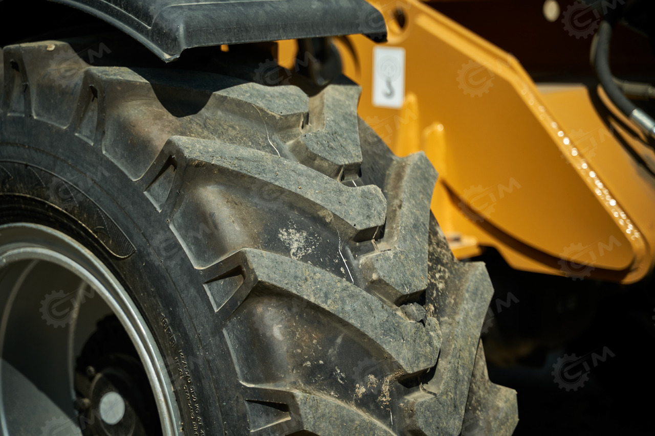 Новый Телескопический погрузчик YUGONG TR735 4WD: фото 46