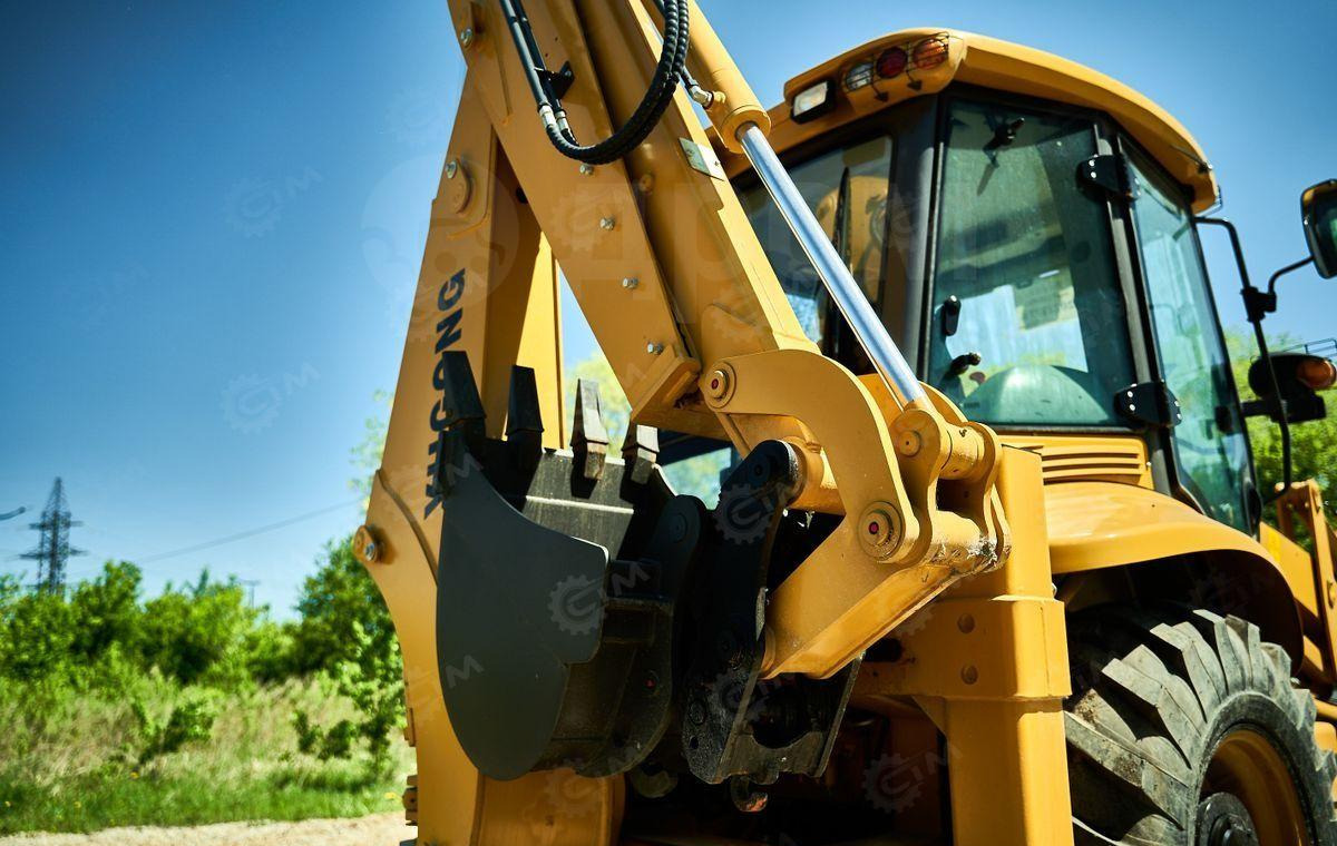 Новый Экскаватор-погрузчик Yugong 45-25: фото 11