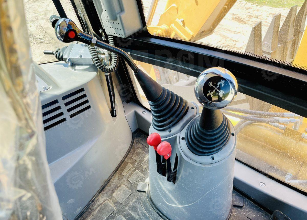 Новый Экскаватор-погрузчик Yugong 45-25: фото 37