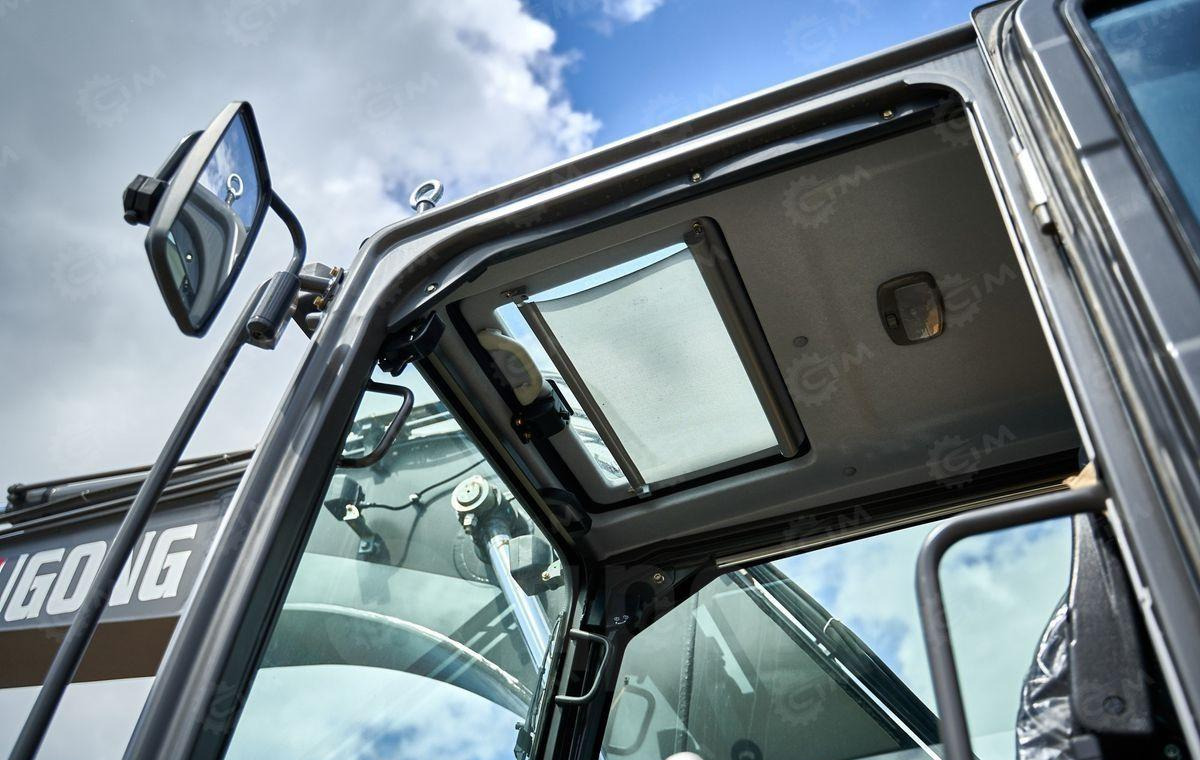 Новый Экскаватор-погрузчик Yugong YG160: фото 33