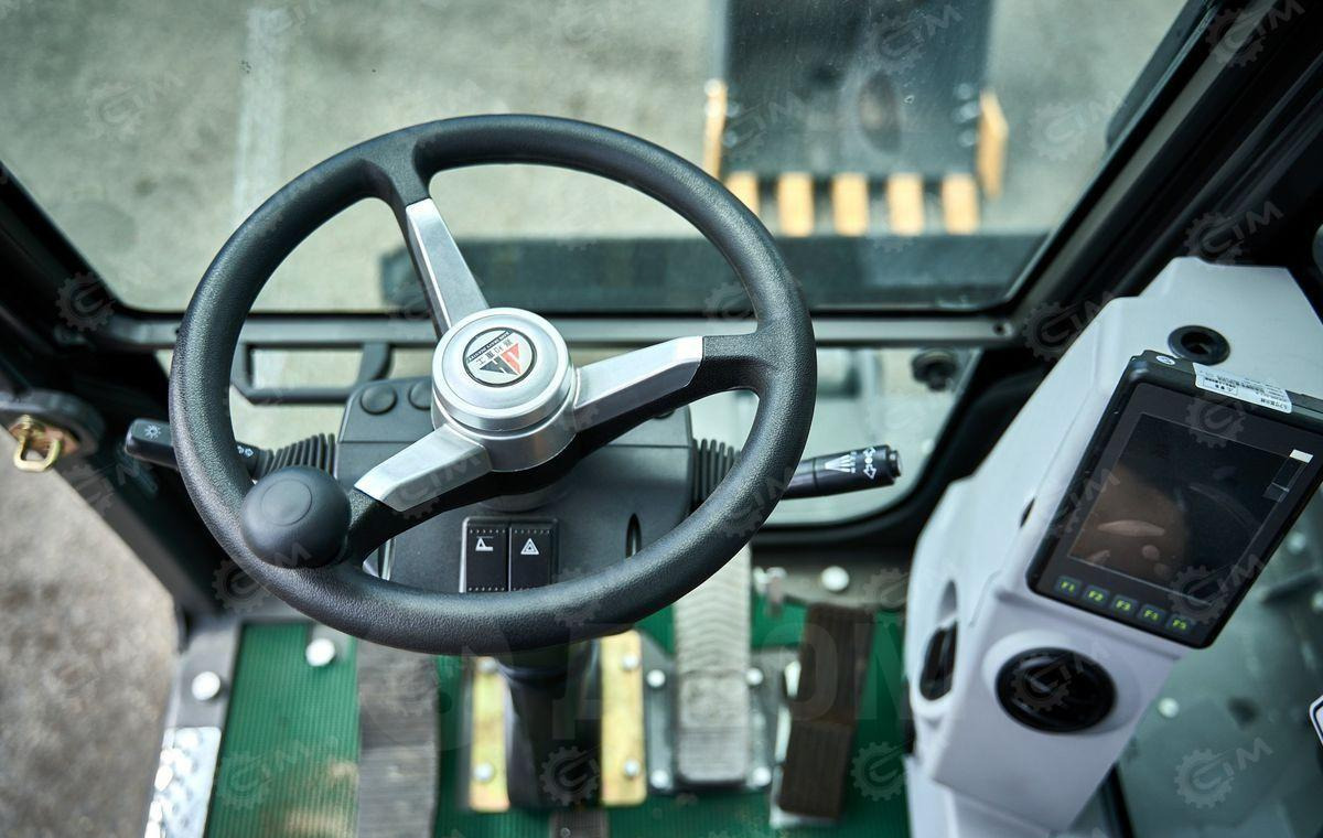 Новый Экскаватор-погрузчик Yugong YG160: фото 28