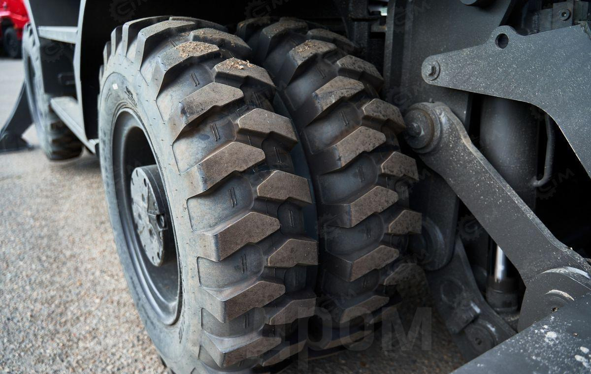 Новый Колёсный экскаватор Yugong YG215: фото 39