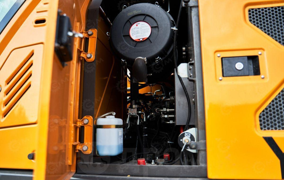 Новый Колёсный экскаватор Yugong YG215: фото 40