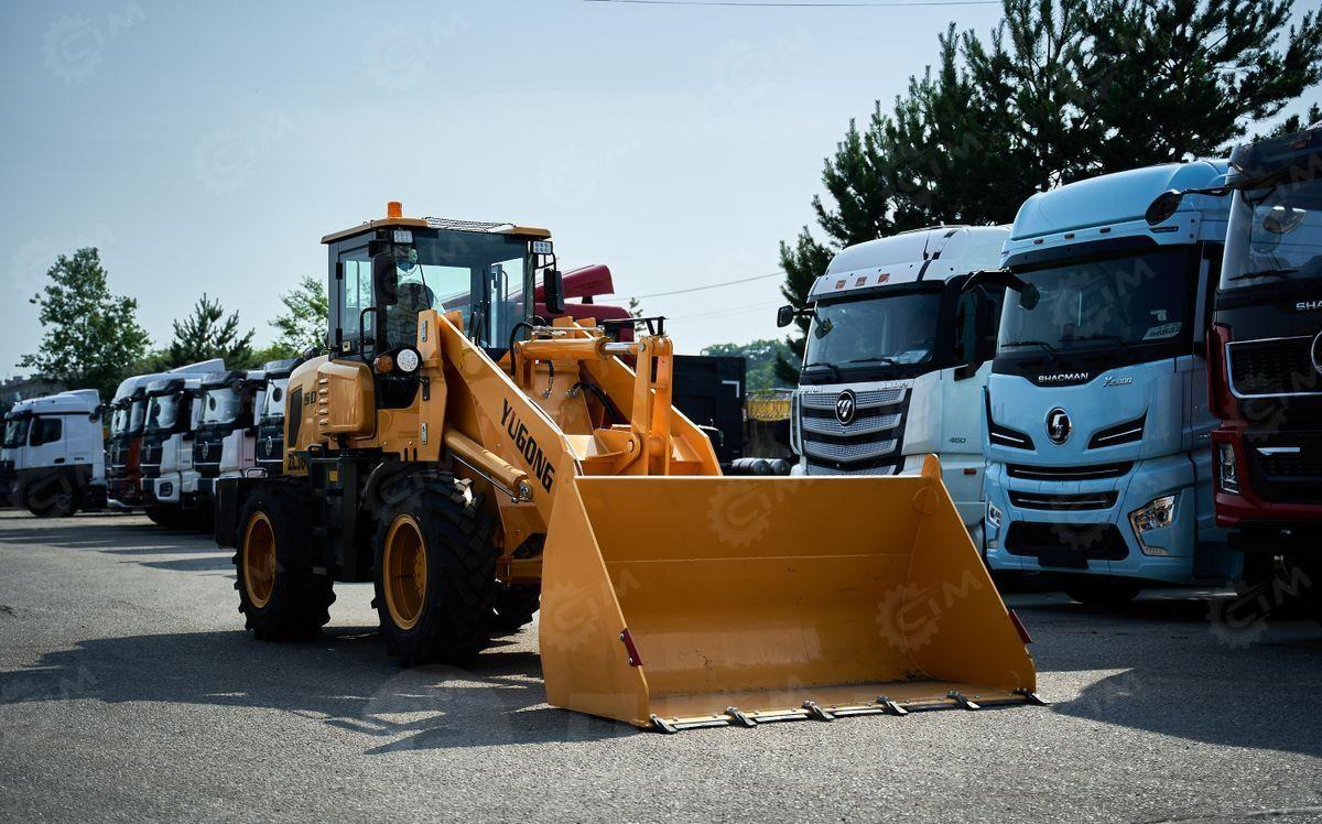 Новый Колёсный погрузчик Yugong ZL30: фото 9