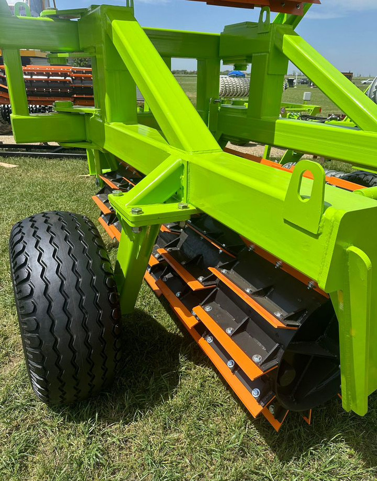 Завод Автотехнологий КИПО-6-02 - Полевой каток: фото 2 Завод Автотехнологий КИПО-6-02 - Полевой каток: фото 2