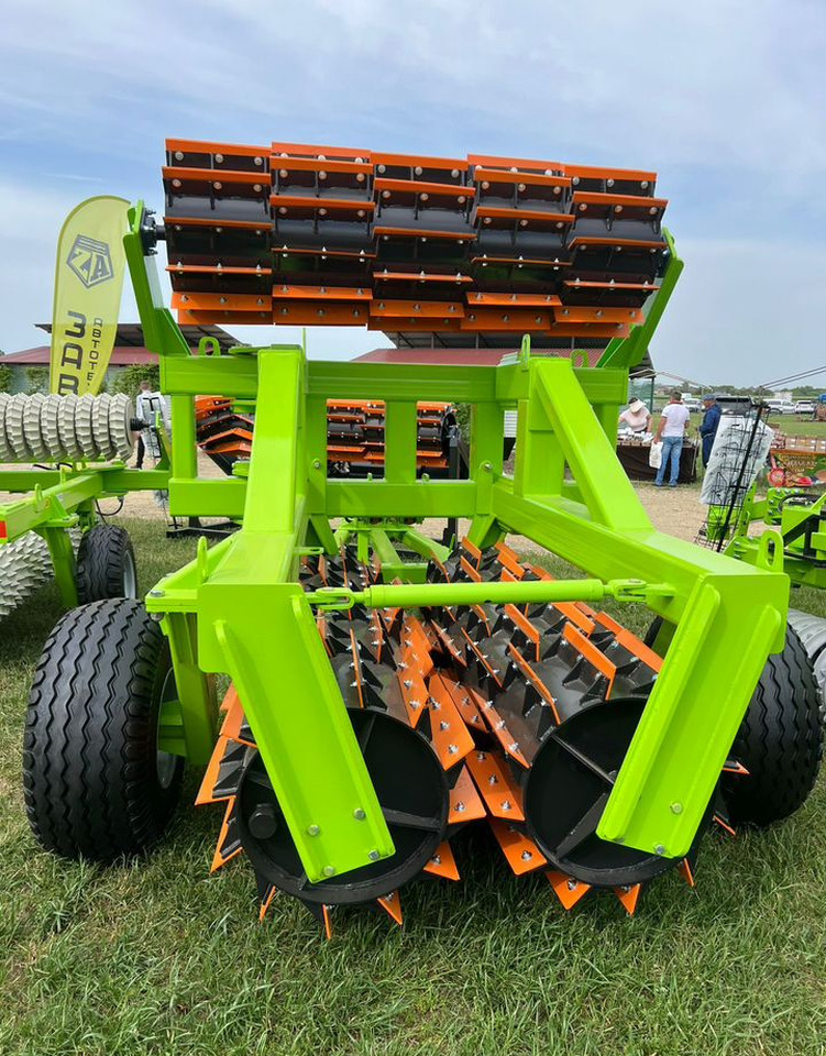 Завод Автотехнологий КИПО-6-02 - Полевой каток: фото 1 Завод Автотехнологий КИПО-6-02 - Полевой каток: фото 1