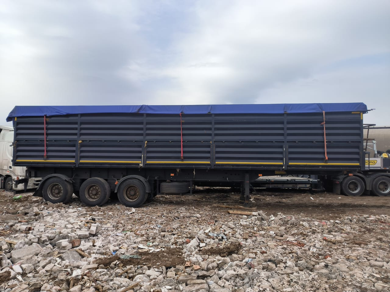 Полуприцеп зерновоз Автомастер AM9560-30S: фото 7 Полуприцеп зерновоз Автомастер AM9560-30S: фото 7