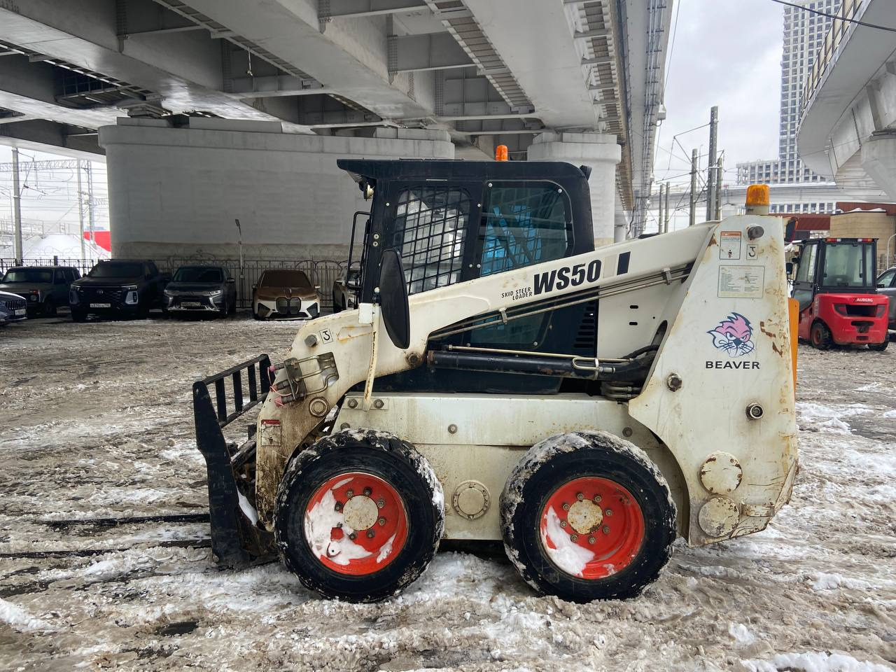 BEAVER WS50 - Мини-погрузчик (с бортовым поворотом): фото 2 BEAVER WS50 - Мини-погрузчик (с бортовым поворотом): фото 2