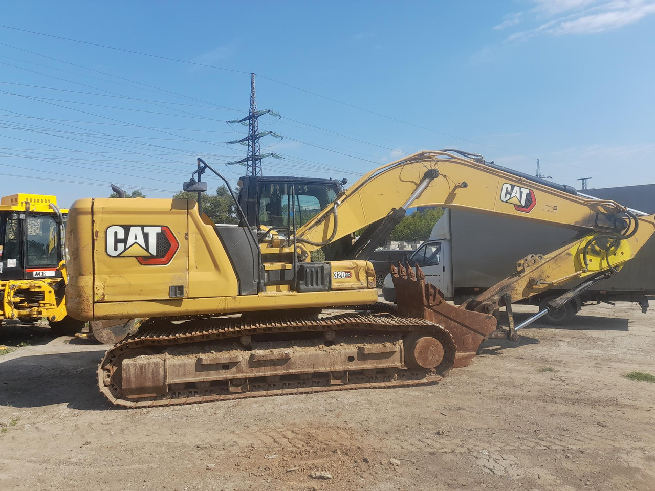 Caterpillar 320 - Гусеничный экскаватор: фото 1 Caterpillar 320 - Гусеничный экскаватор: фото 1