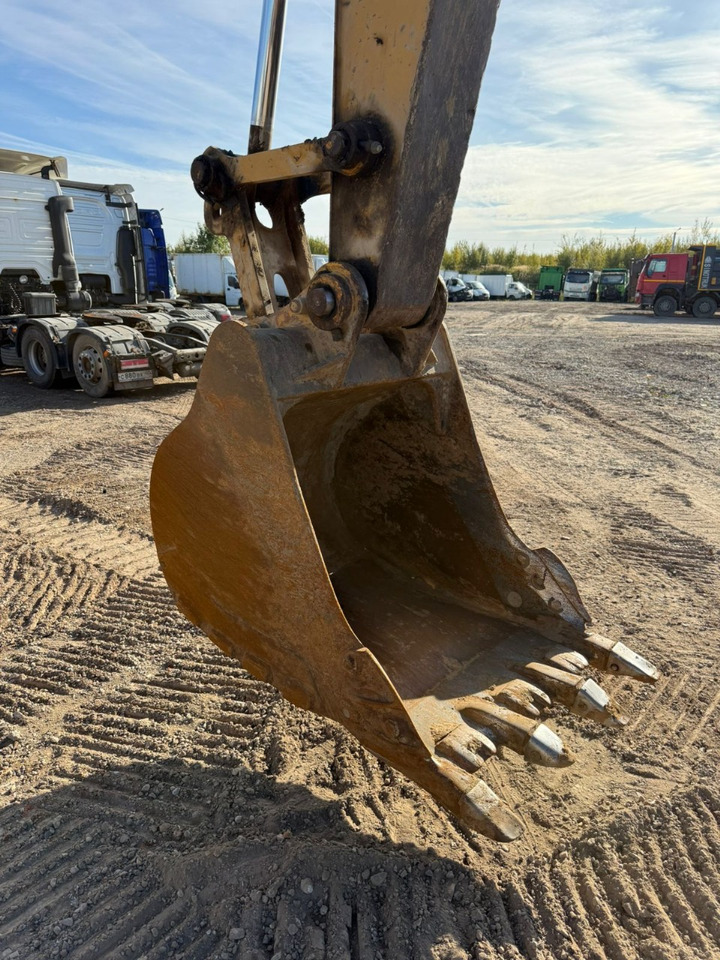 Гусеничный экскаватор Caterpillar 320GC: фото 6 Гусеничный экскаватор Caterpillar 320GC: фото 6