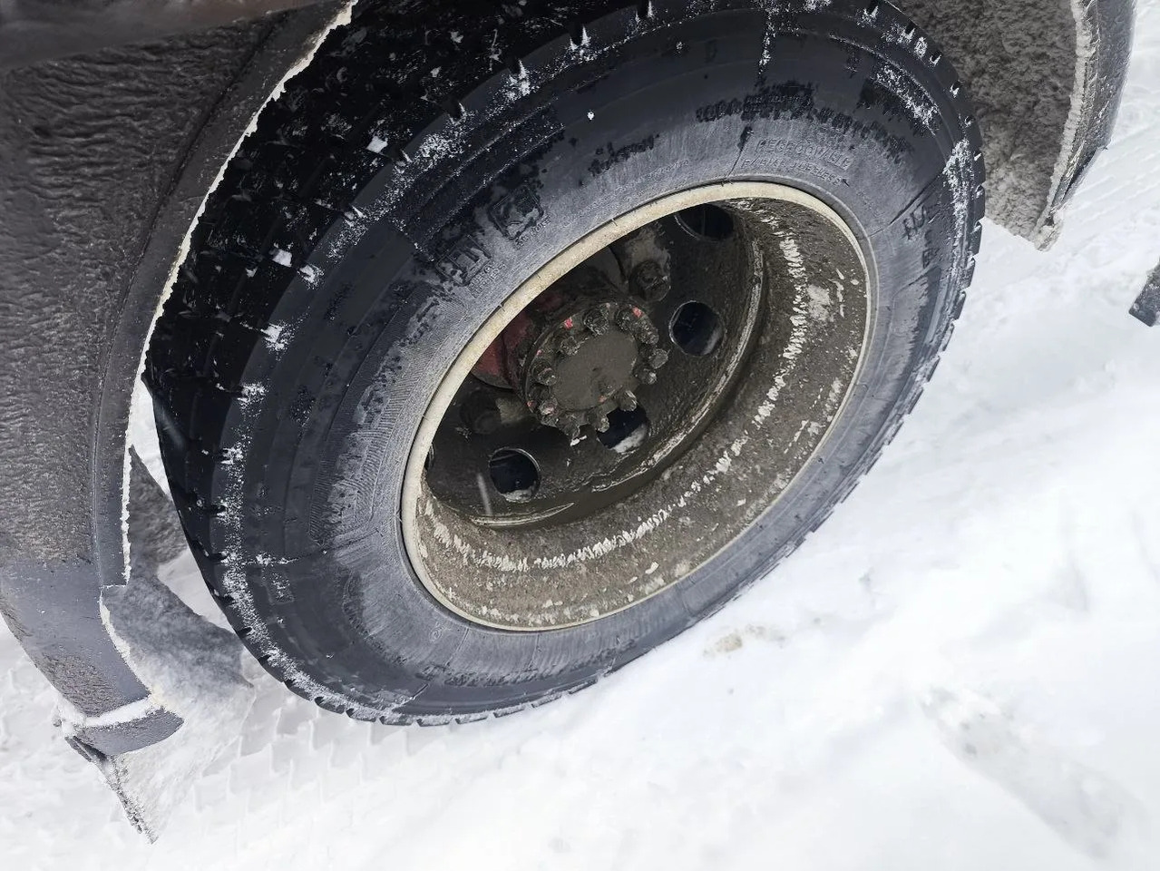 DongFeng 2818F-51 - Тентованный грузовик: фото 4 DongFeng 2818F-51 - Тентованный грузовик: фото 4