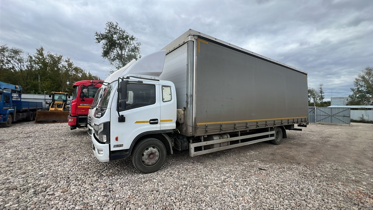 DongFeng 5389R2-03 - Тентованный грузовик: фото 3 DongFeng 5389R2-03 - Тентованный грузовик: фото 3