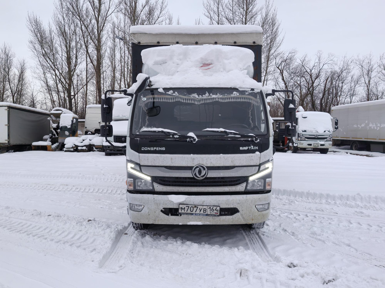 DongFeng АБ-435400 - Тентованный грузовик: фото 1 DongFeng АБ-435400 - Тентованный грузовик: фото 1