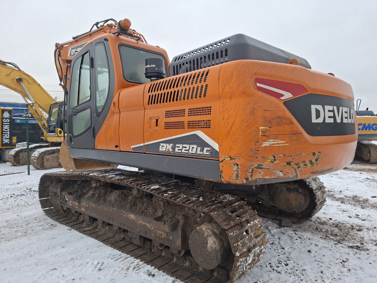 Гусеничный экскаватор Doosan DX220LC-7M: фото 6 Гусеничный экскаватор Doosan DX220LC-7M: фото 6