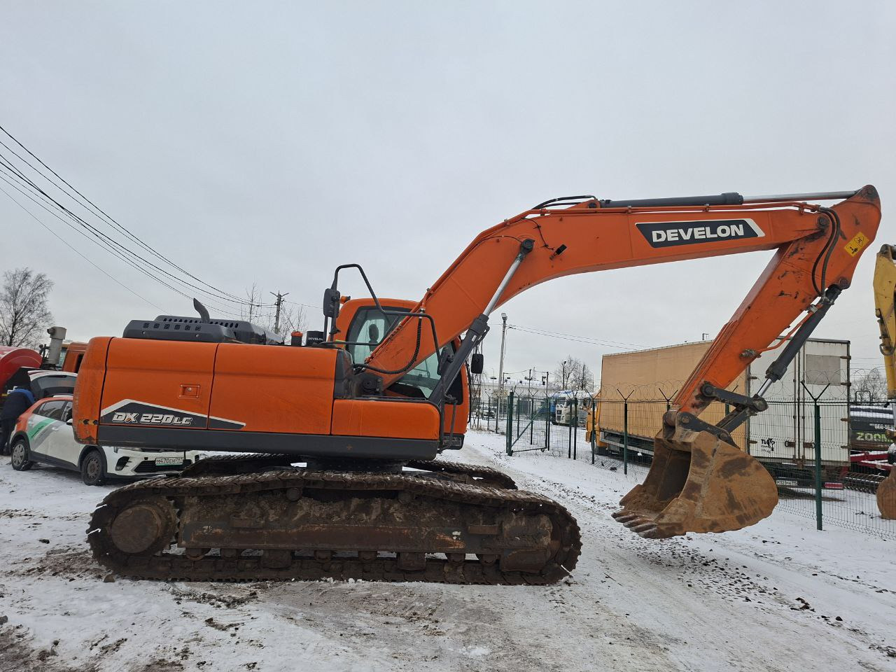Doosan DX220LC-7M - Гусеничный экскаватор: фото 3 Doosan DX220LC-7M - Гусеничный экскаватор: фото 3