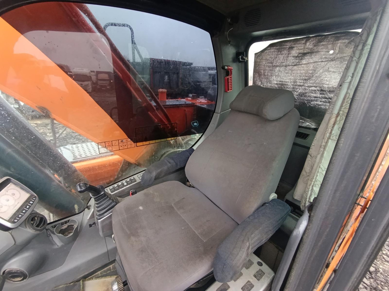Гусеничный экскаватор Doosan DX225NLCA: фото 10