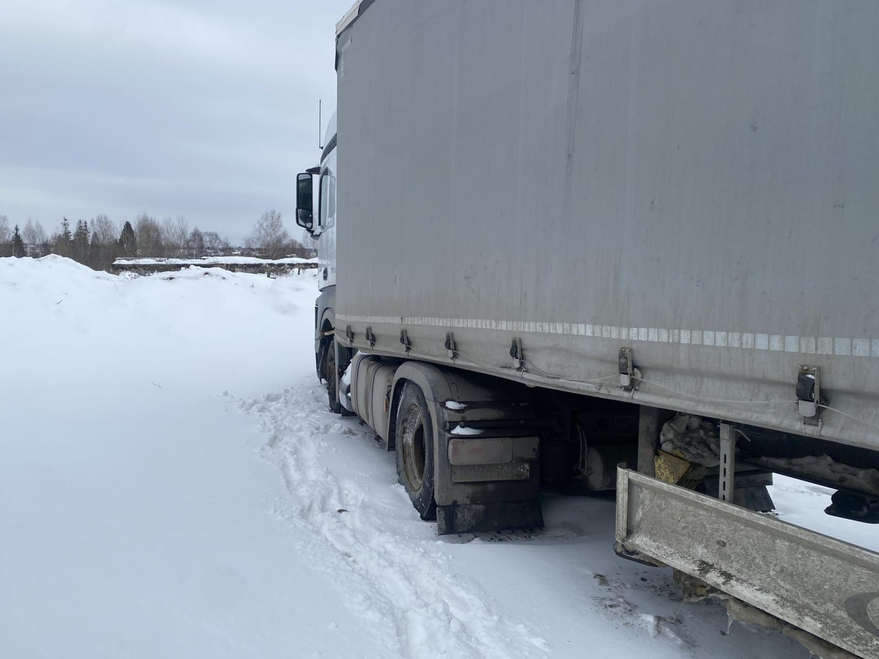 Fliegl SDS 350 - Тентованный полуприцеп: фото 4 Fliegl SDS 350 - Тентованный полуприцеп: фото 4