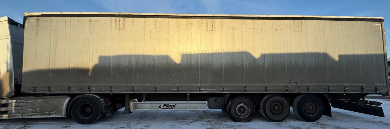 Fliegl SDS 350 - Тентованный полуприцеп: фото 2 Fliegl SDS 350 - Тентованный полуприцеп: фото 2