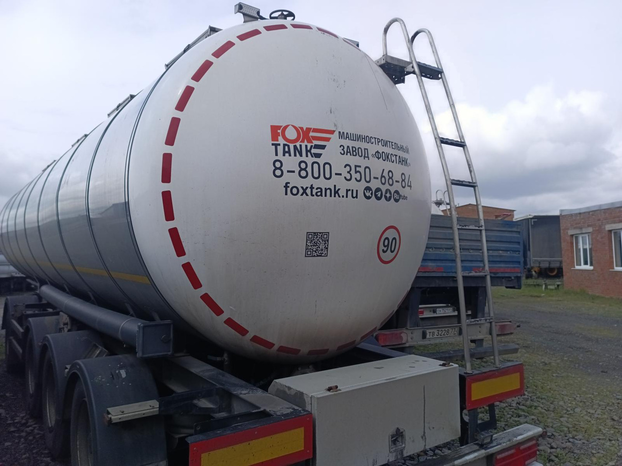 Полуприцеп-цистерна FoxTank 877722: фото 6 Полуприцеп-цистерна FoxTank 877722: фото 6